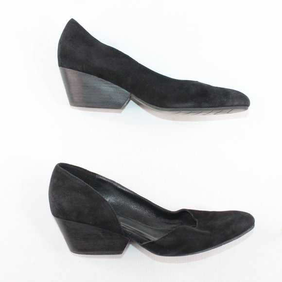 Eileen Fisher Black Suede Low Wedge Heels - Picture 5 of 12